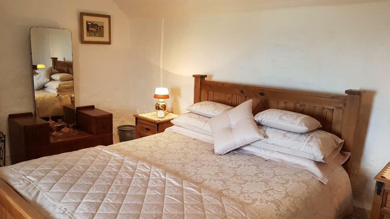Stunning Views At Ballagh Cottage Newcastle Newcastle  Zewnętrze zdjęcie